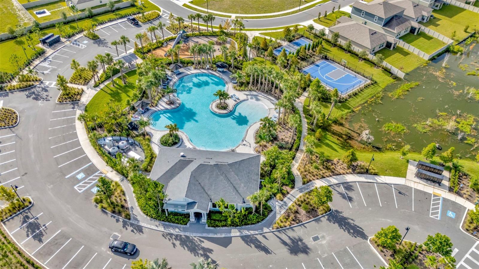 Image 34 of 40 For 1505 Tropical Oasis Avenue