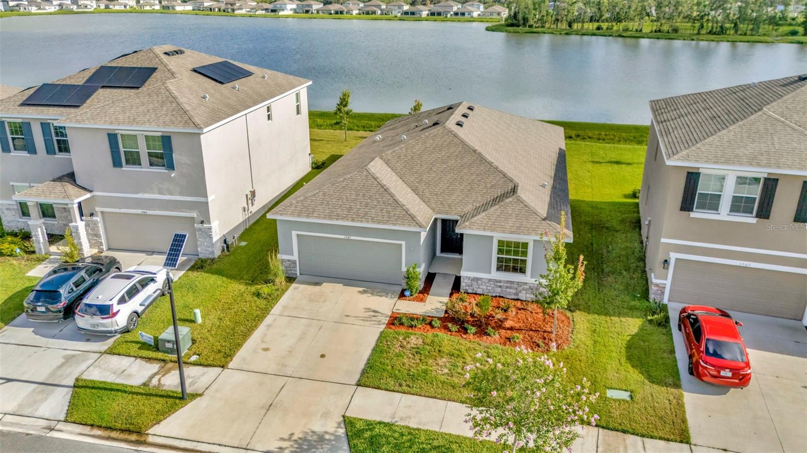 Image 4 of 40 For 1505 Tropical Oasis Avenue