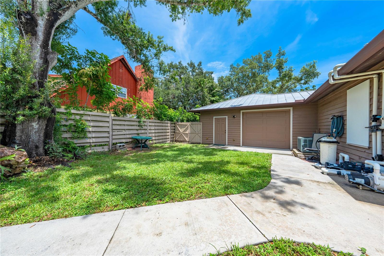 Image 50 of 71 For 756 Gantt Avenue