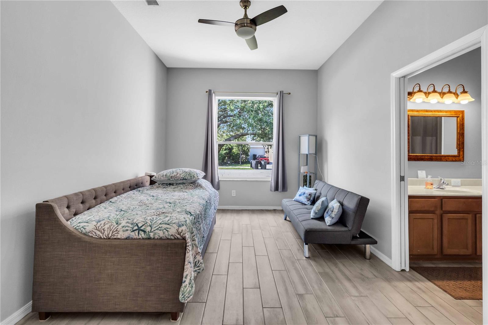 Image 10 of 20 For 11325 Durham Street