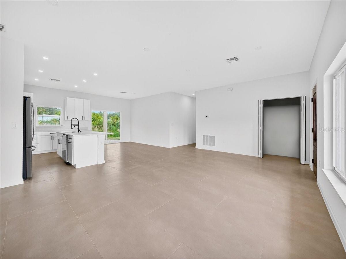 Image 11 of 28 For 3188 Sedgewick Road