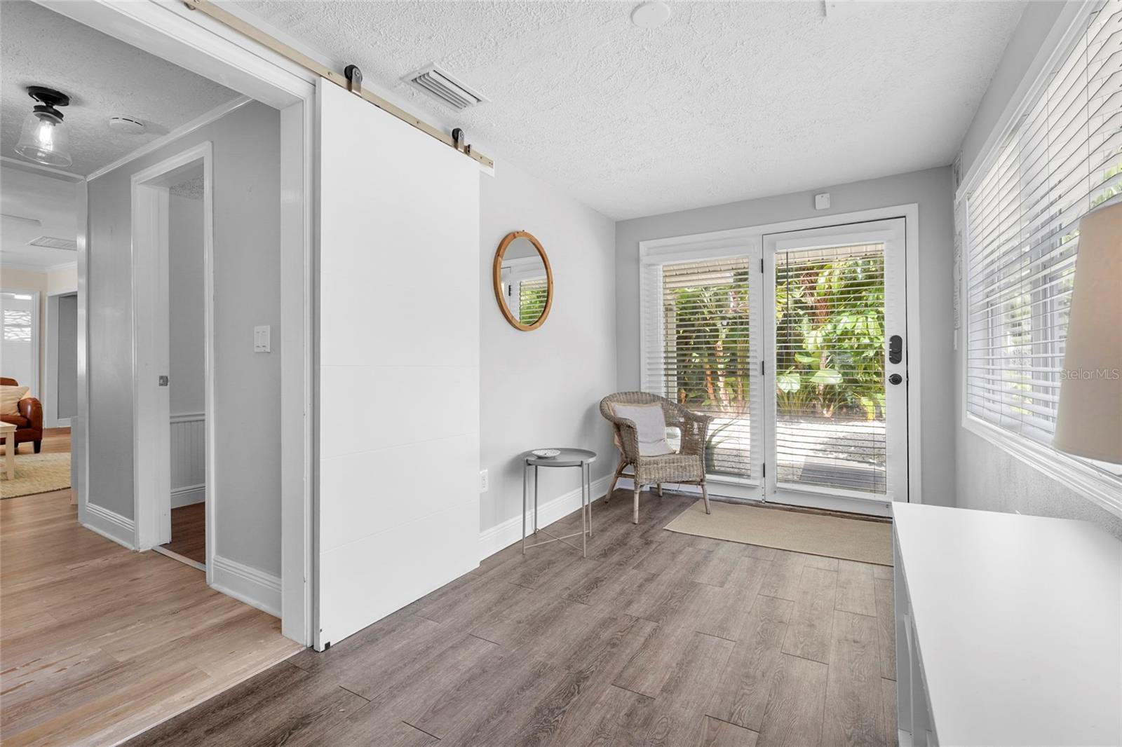 Image 13 of 86 For 2705 2nd Avenue W