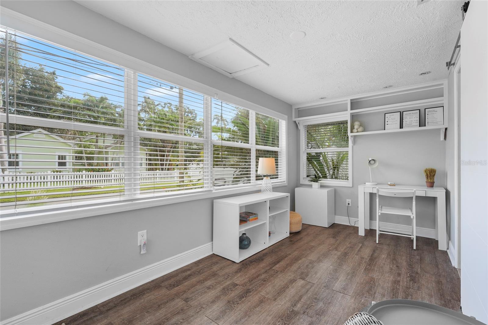 Image 15 of 86 For 2705 2nd Avenue W