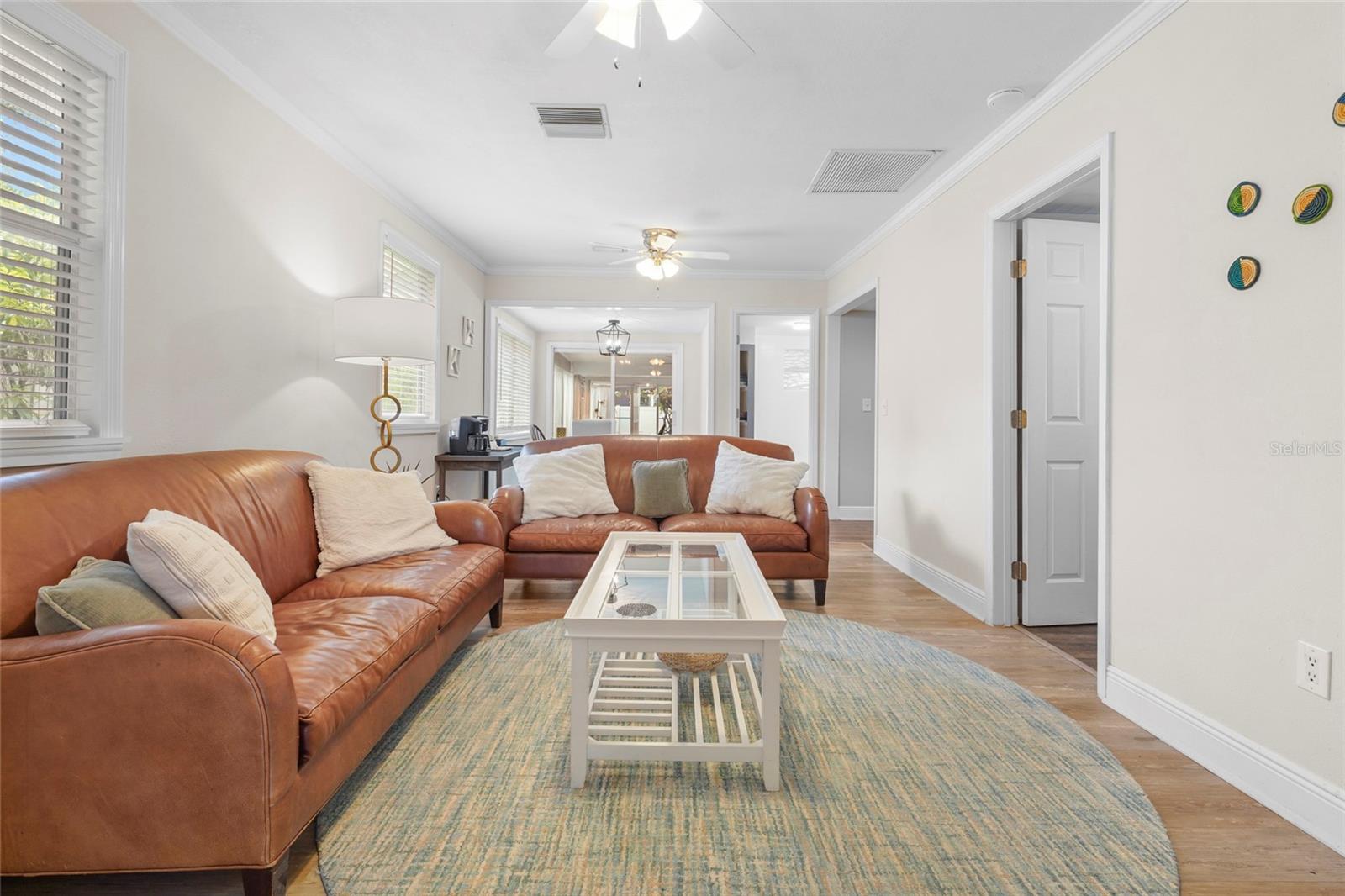 Image 18 of 86 For 2705 2nd Avenue W