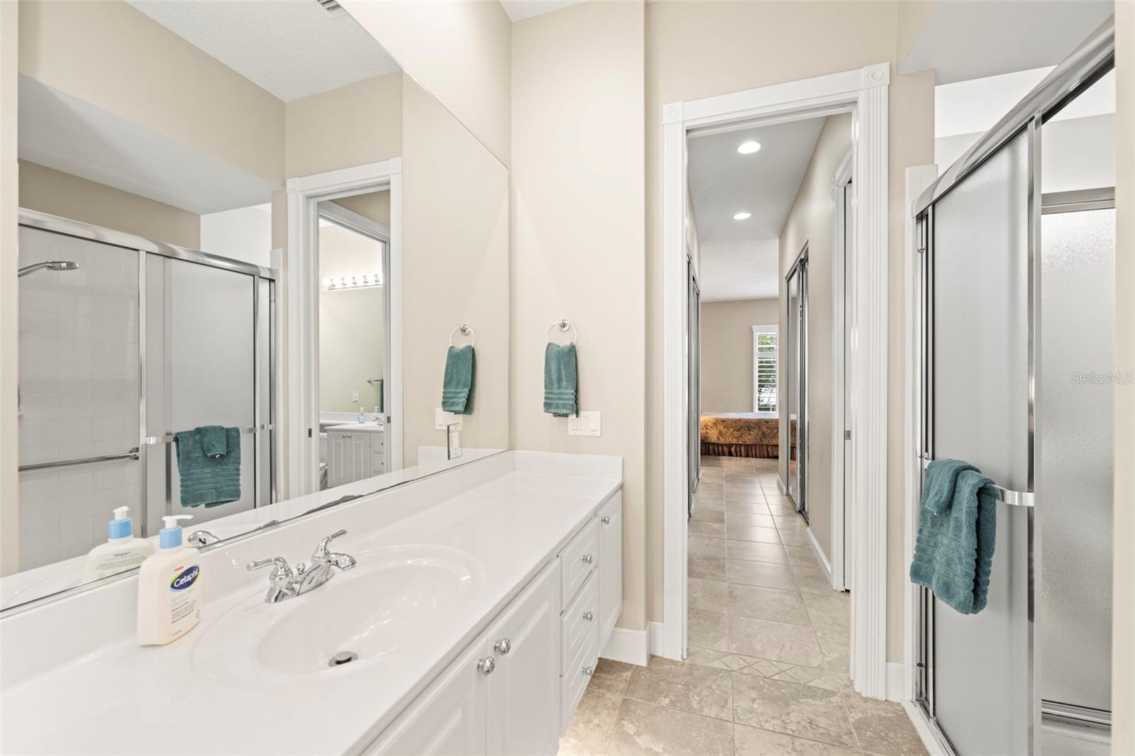 Image 19 of 69 For 5804 Valente Place
