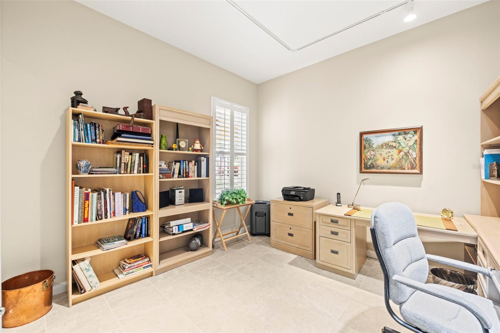 Image 23 of 69 For 5804 Valente Place
