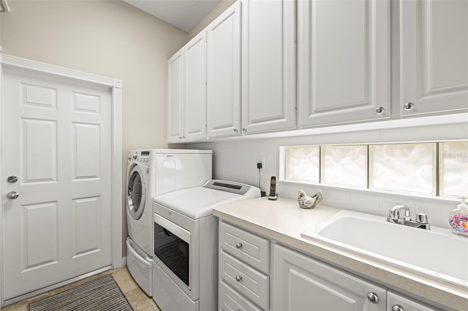 Image 30 of 69 For 5804 Valente Place