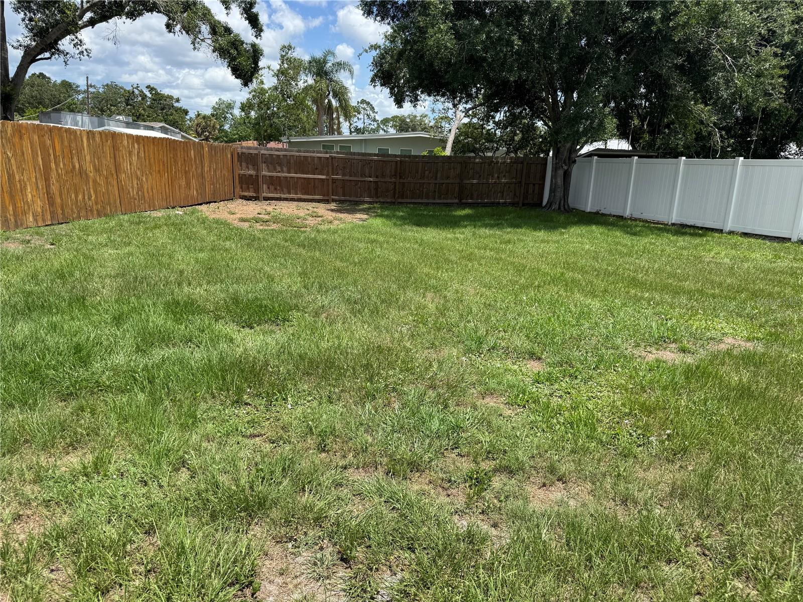 Image 12 of 19 For 4511 Ardale Street
