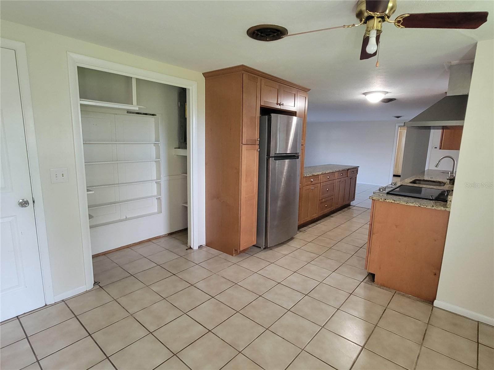 Image 3 of 19 For 612 Porpoise Road