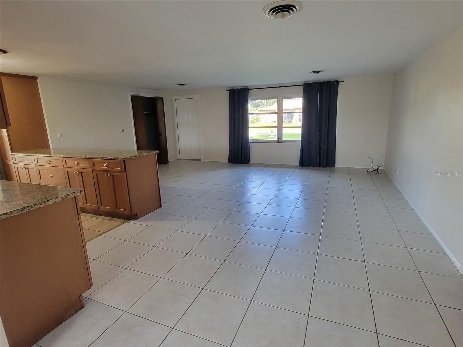 Image 4 of 19 For 612 Porpoise Road