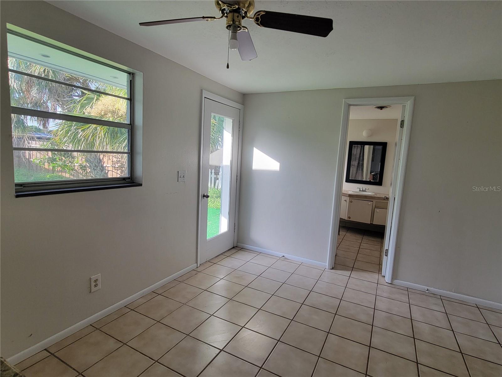 Image 8 of 19 For 612 Porpoise Road