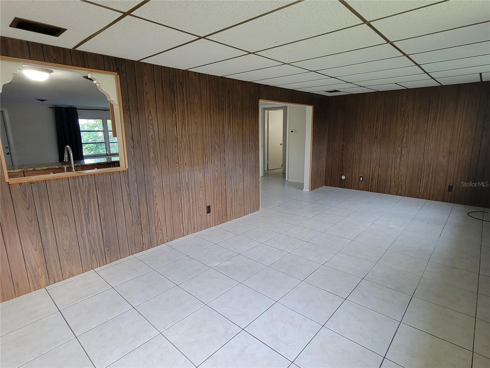 Image 9 of 19 For 612 Porpoise Road