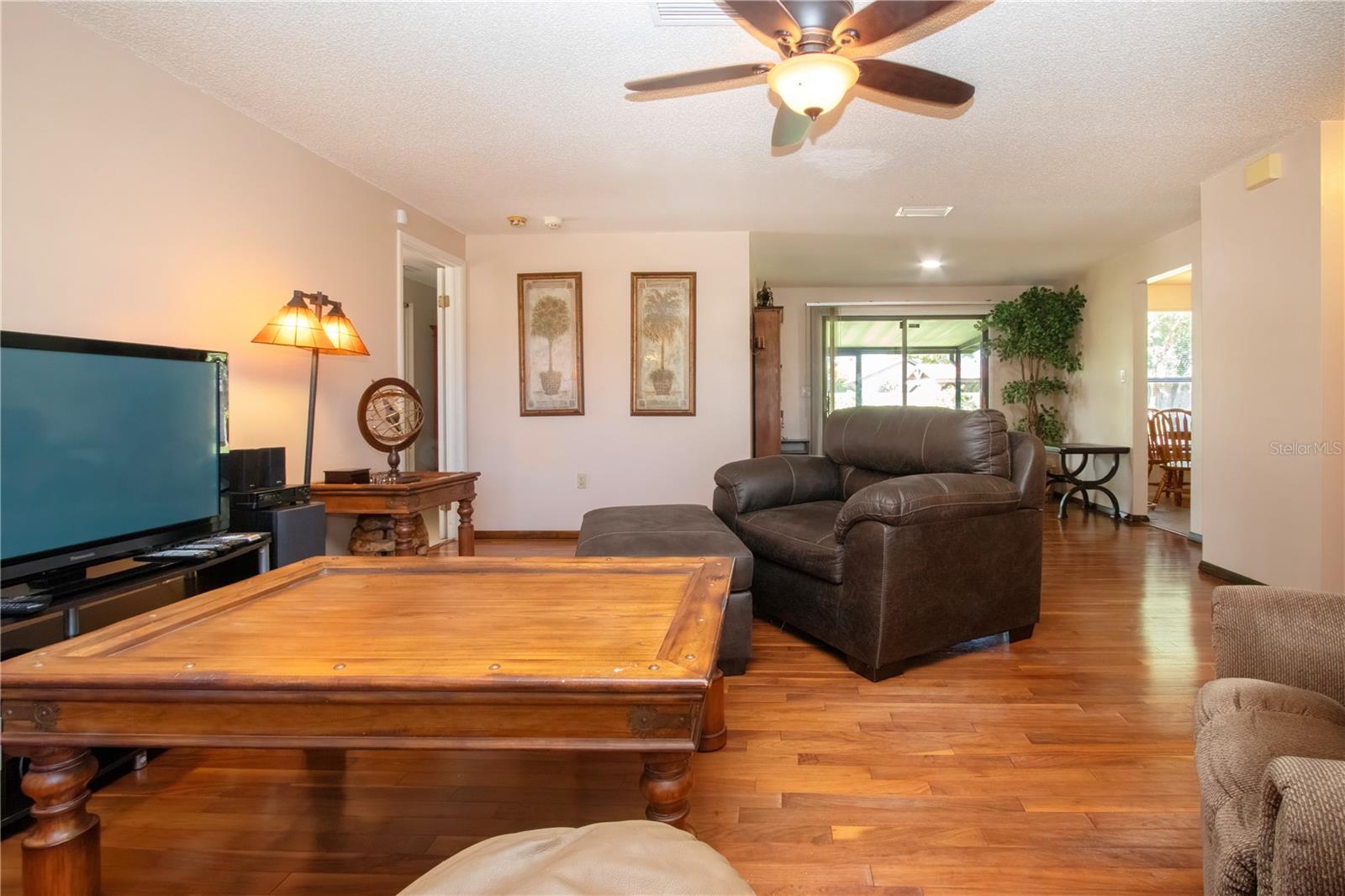 Image 16 of 58 For 6501 34th Avenue W