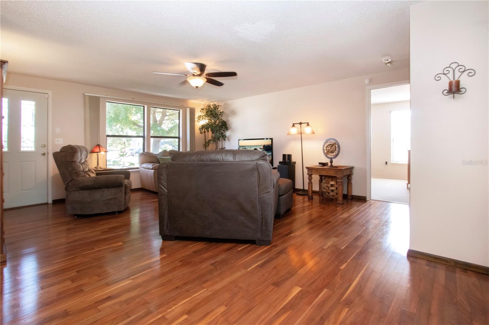 Image 19 of 58 For 6501 34th Avenue W