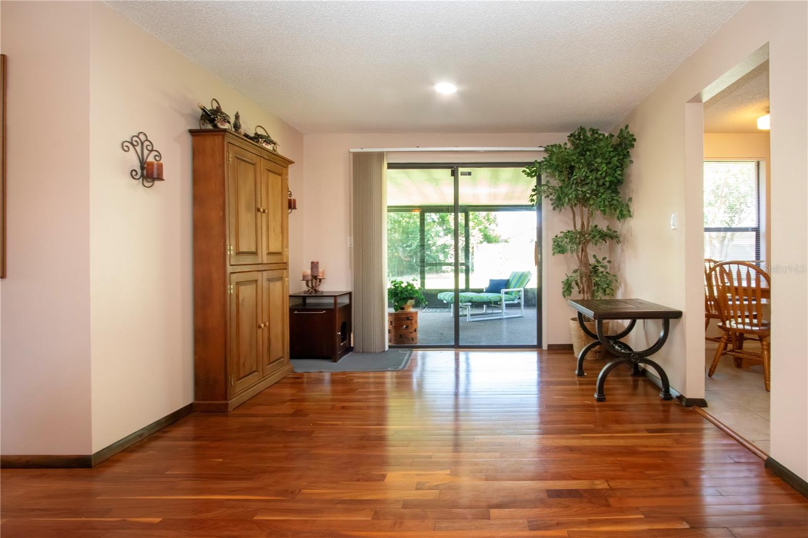 Image 22 of 58 For 6501 34th Avenue W