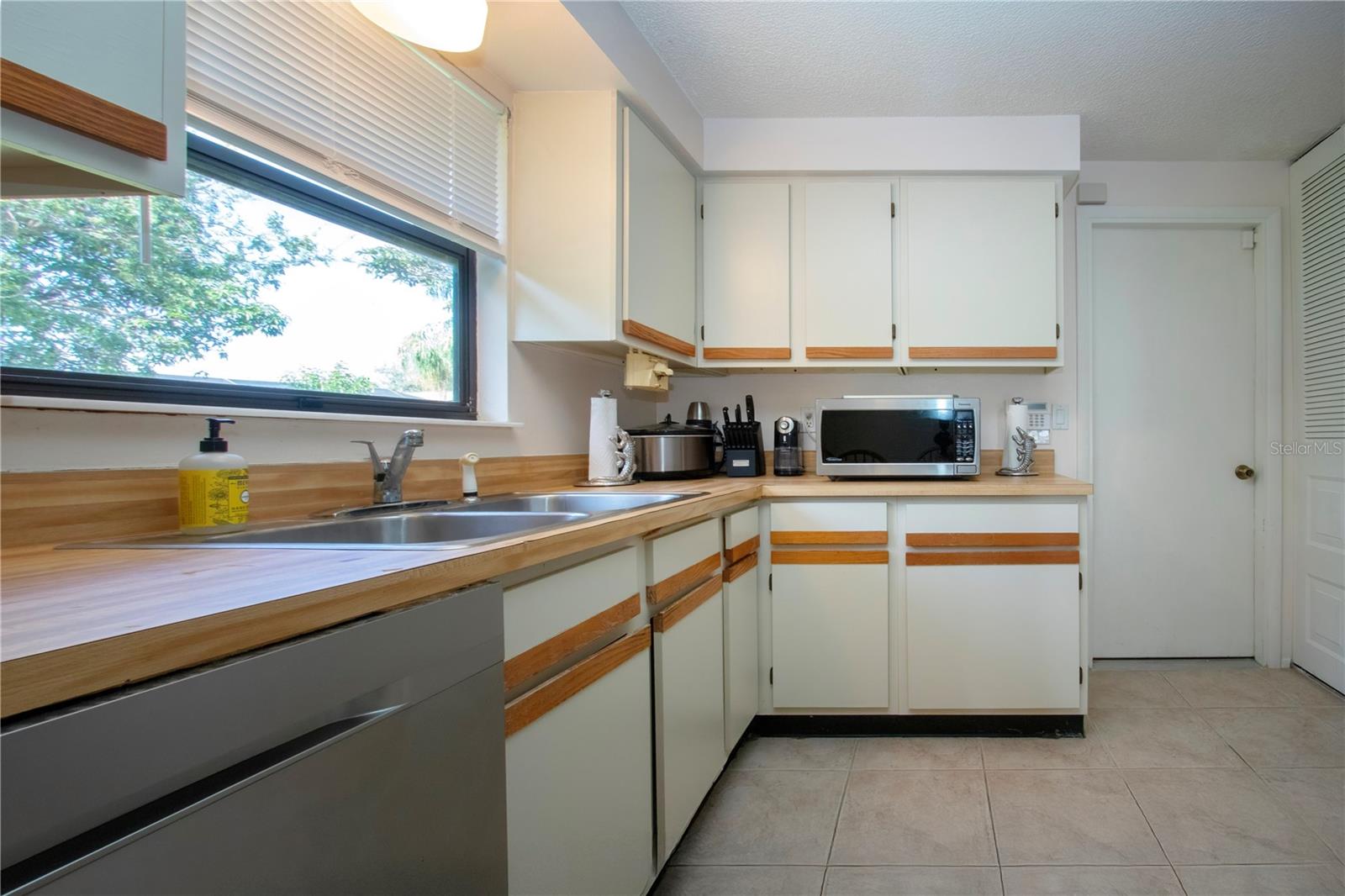 Image 31 of 58 For 6501 34th Avenue W