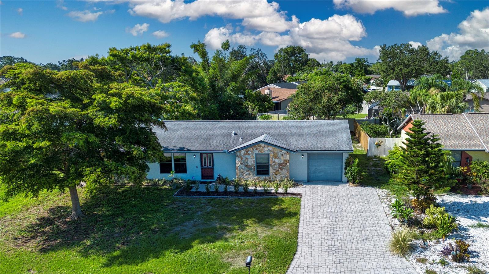 Image 4 of 58 For 6501 34th Avenue W