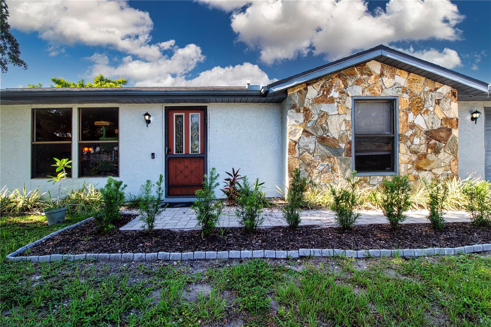 Image 8 of 58 For 6501 34th Avenue W