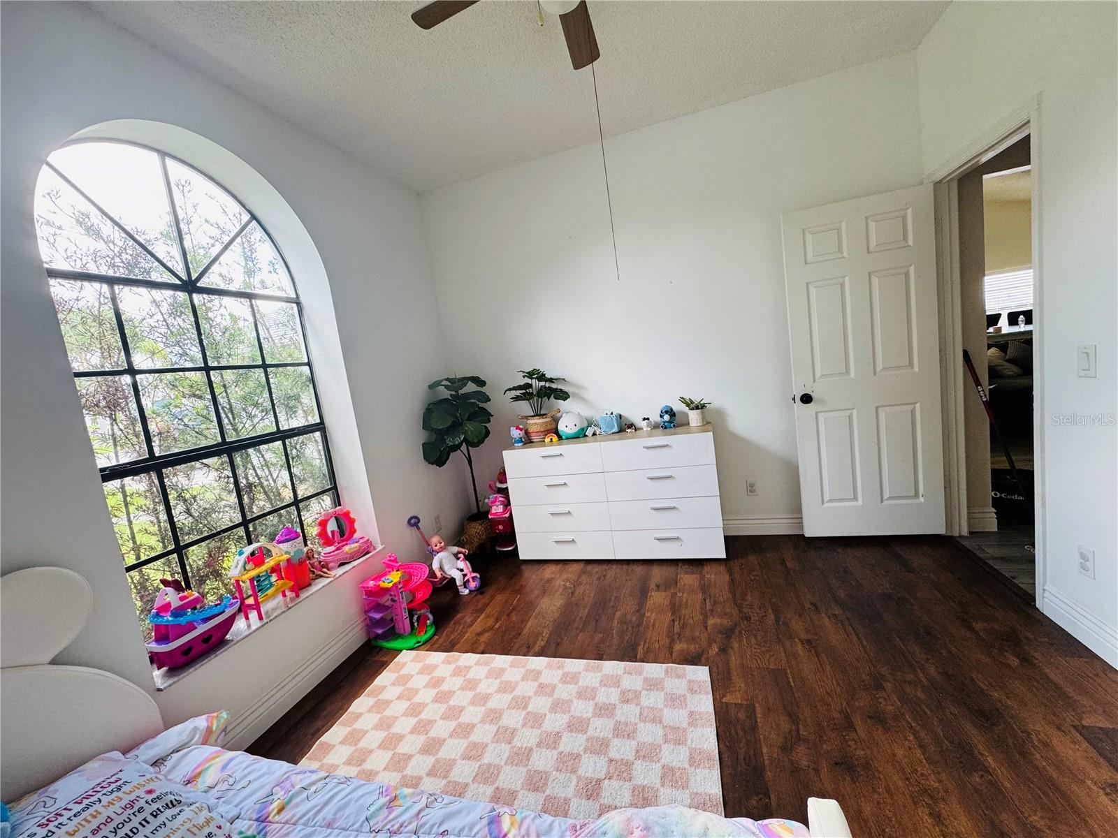 Image 19 of 29 For 1027 Whittier Circle