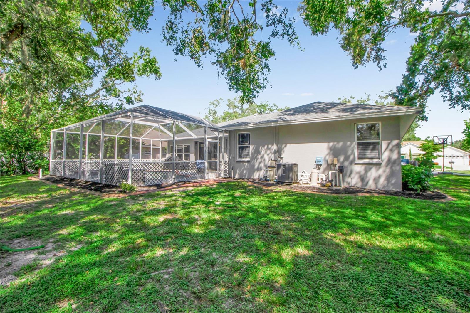 Image 11 of 75 For 14818 7th Avenue E