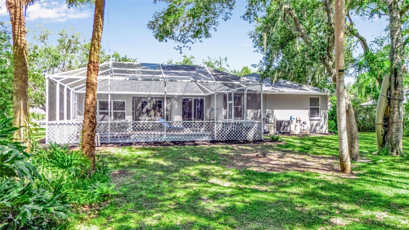 Image 16 of 75 For 14818 7th Avenue E