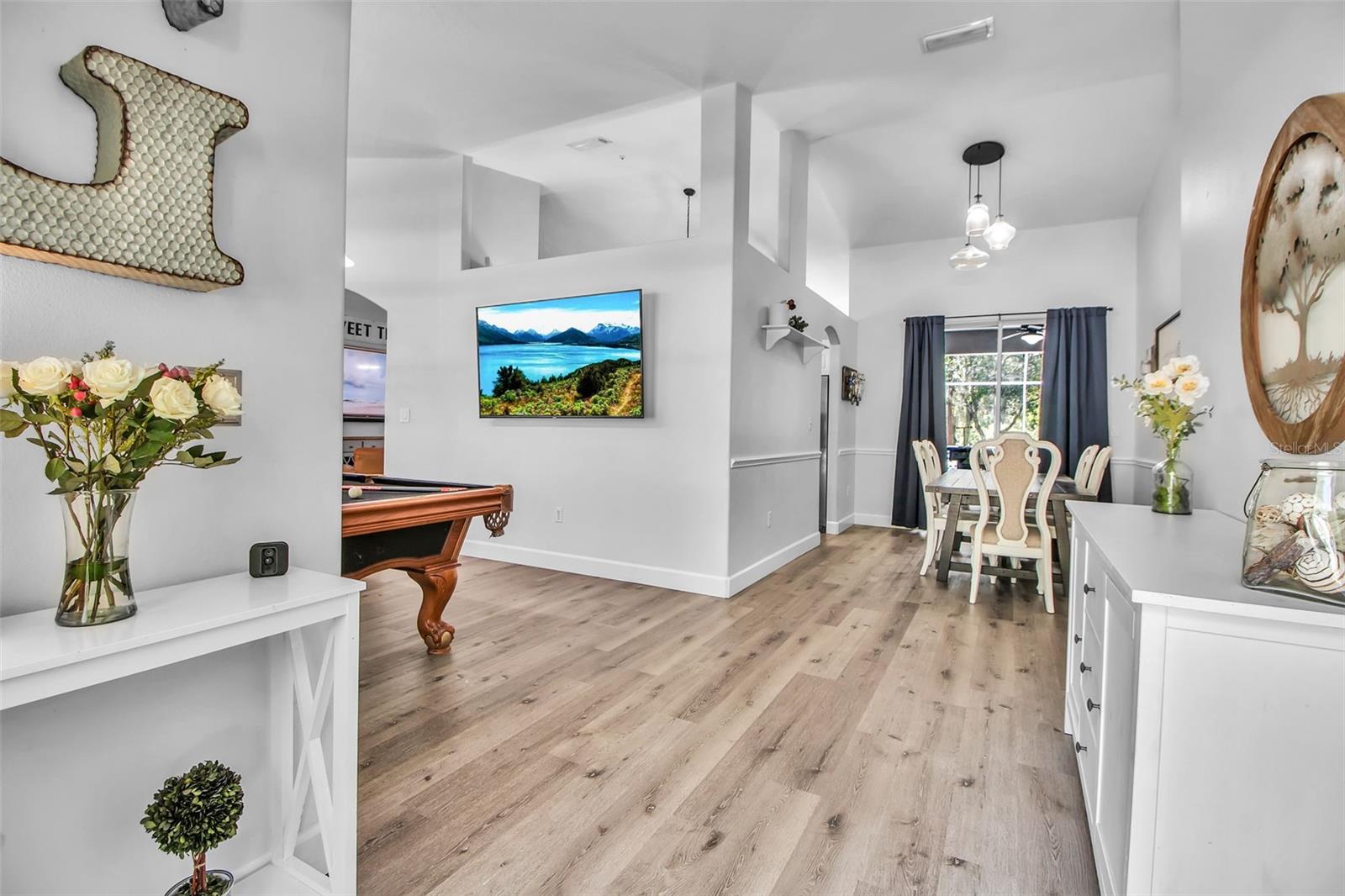 Image 18 of 75 For 14818 7th Avenue E