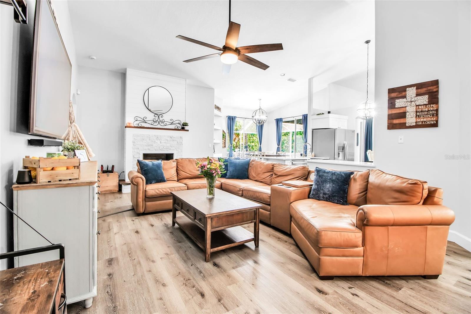 Image 37 of 75 For 14818 7th Avenue E