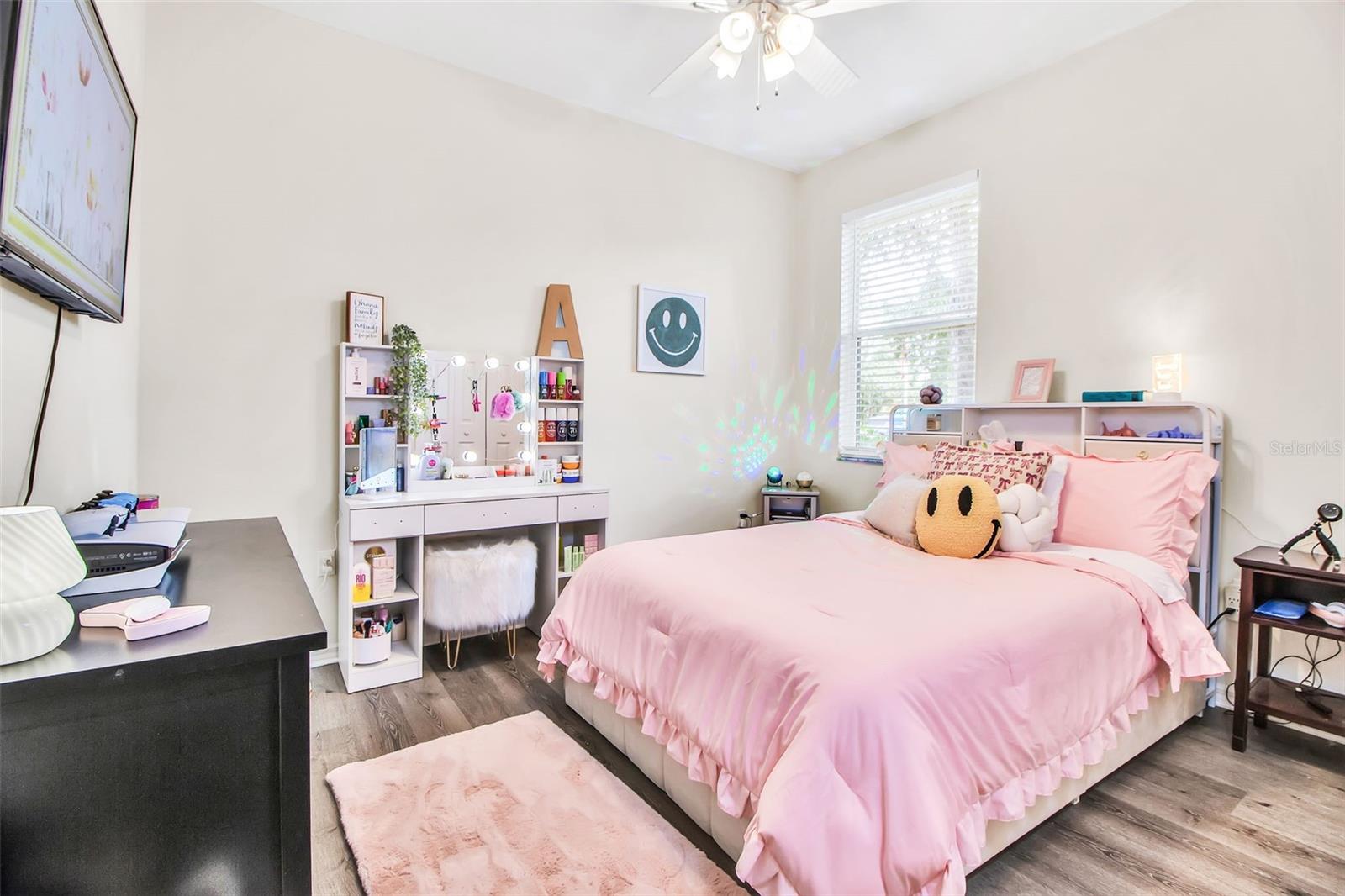 Image 45 of 75 For 14818 7th Avenue E