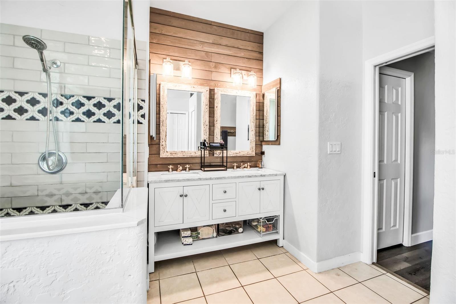 Image 58 of 75 For 14818 7th Avenue E
