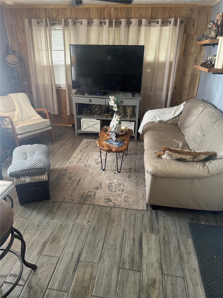 Image 2 of 6 For 4752 66th Lane N