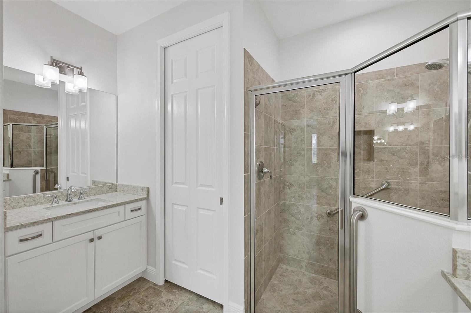 Image 17 of 44 For 7510 Registrar Way
