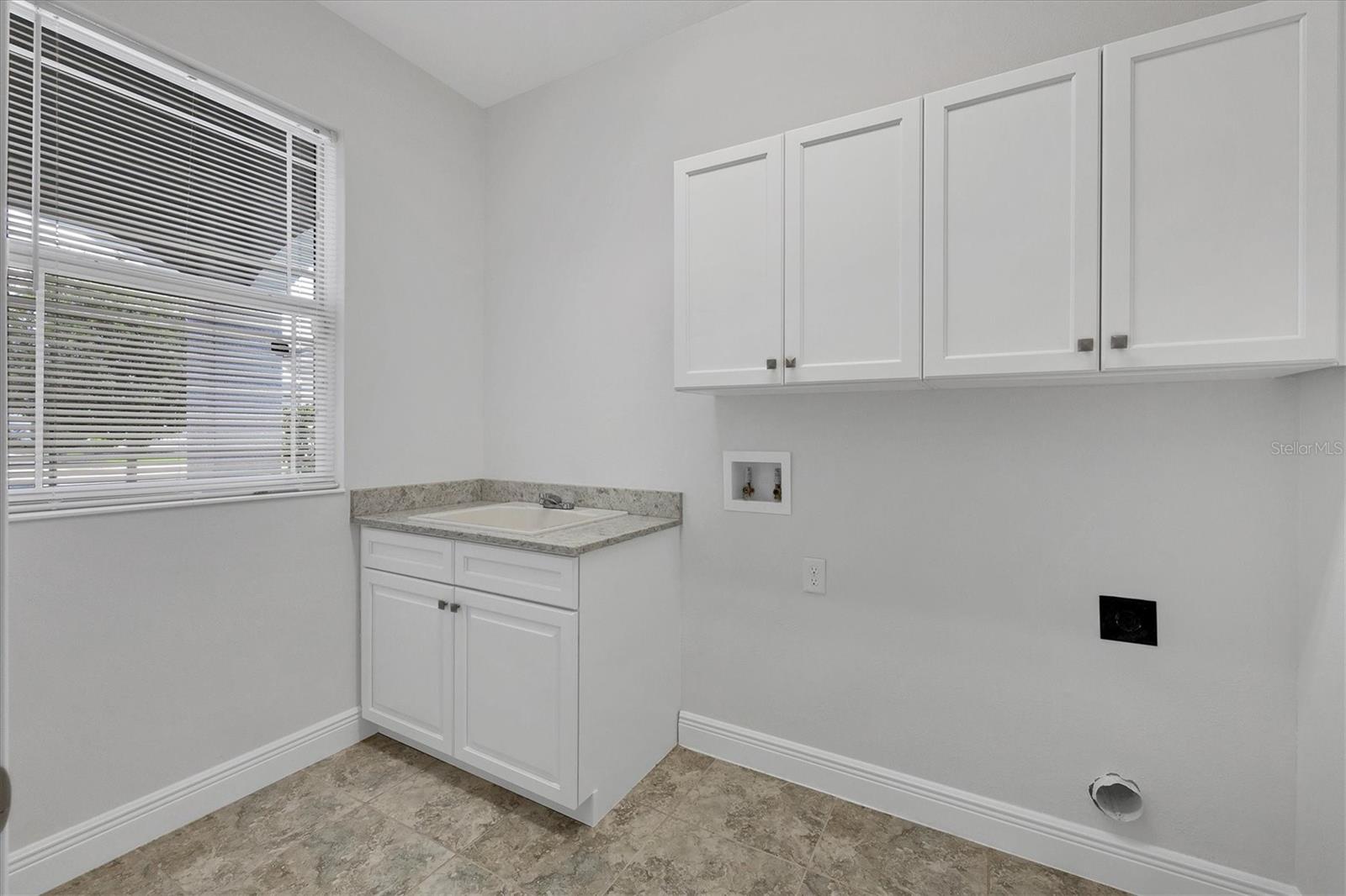 Image 22 of 44 For 7510 Registrar Way