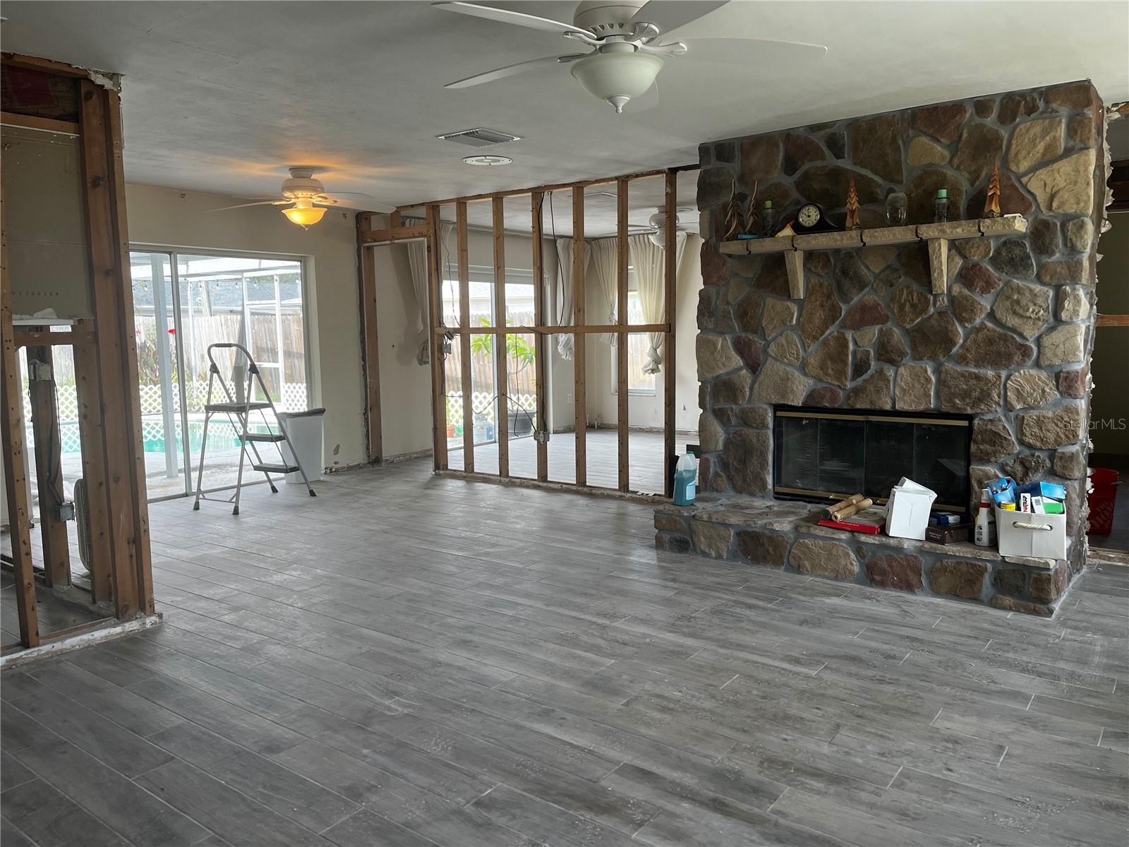 Image 4 of 15 For 1714 Delaware Avenue Ne