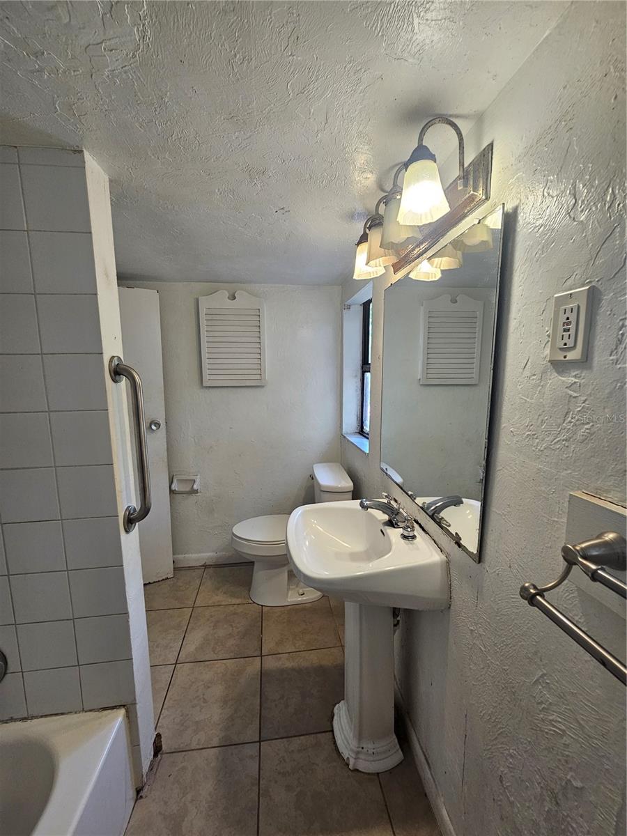 Image 29 of 48 For 1468 19th Street
