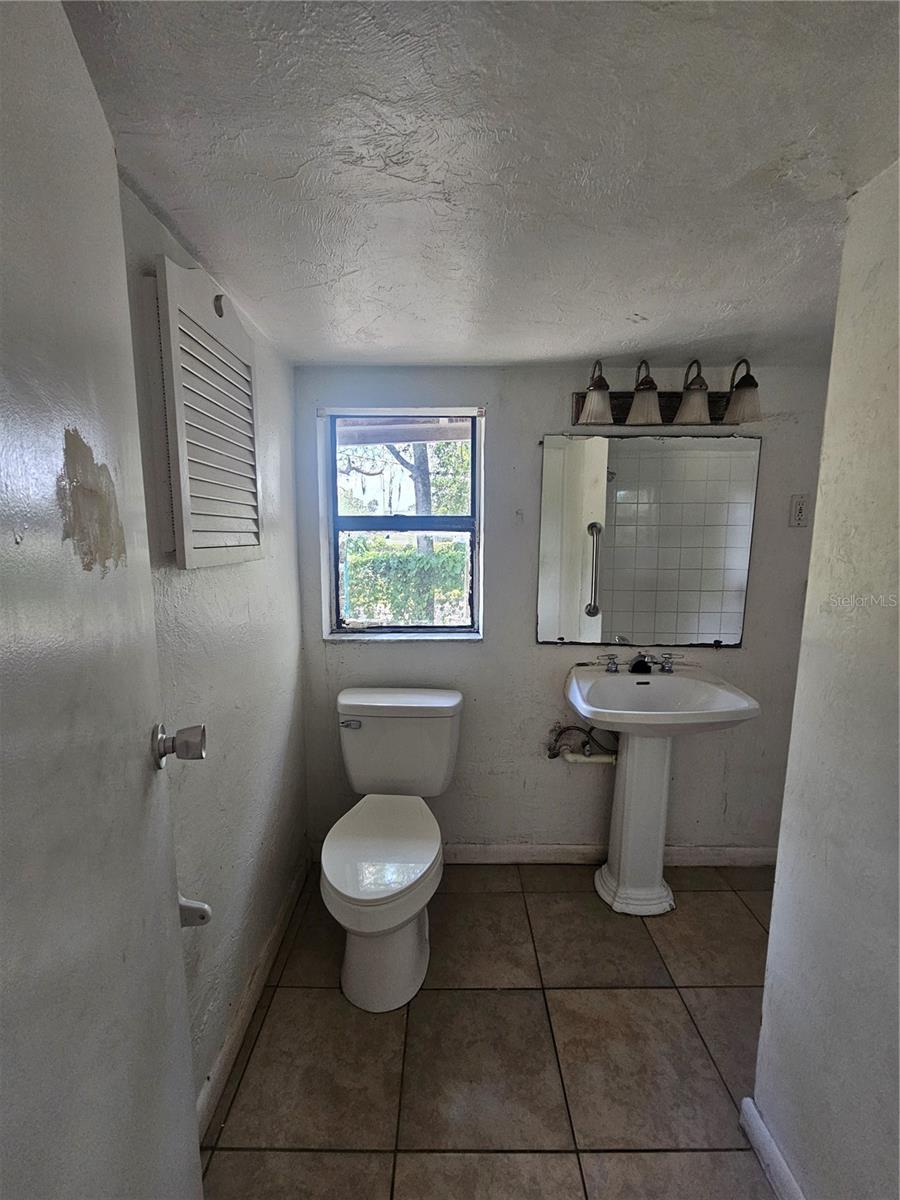 Image 31 of 48 For 1468 19th Street