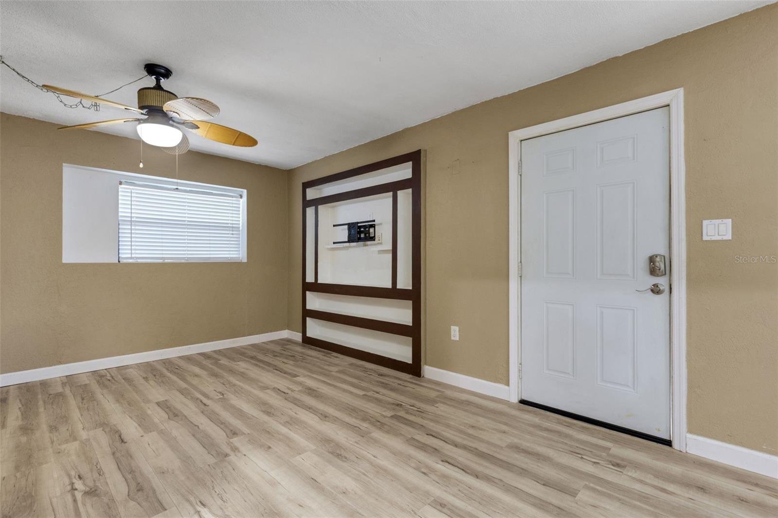 Image 9 of 46 For 3341 Croton Terrace