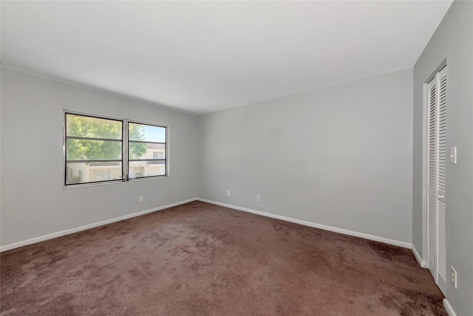 Image 24 of 34 For 405 Barlow Avenue 61