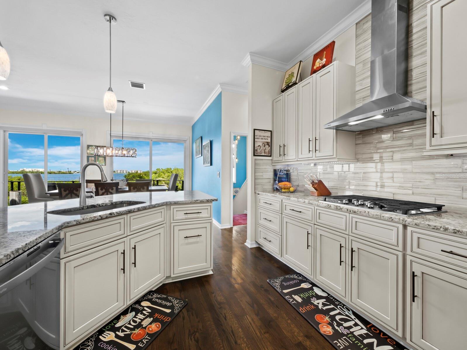Image 13 of 71 For 8810 Fishermens Bay Drive