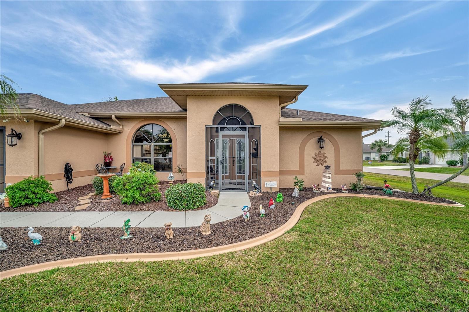 Image 13 of 60 For 23039 Worth Avenue