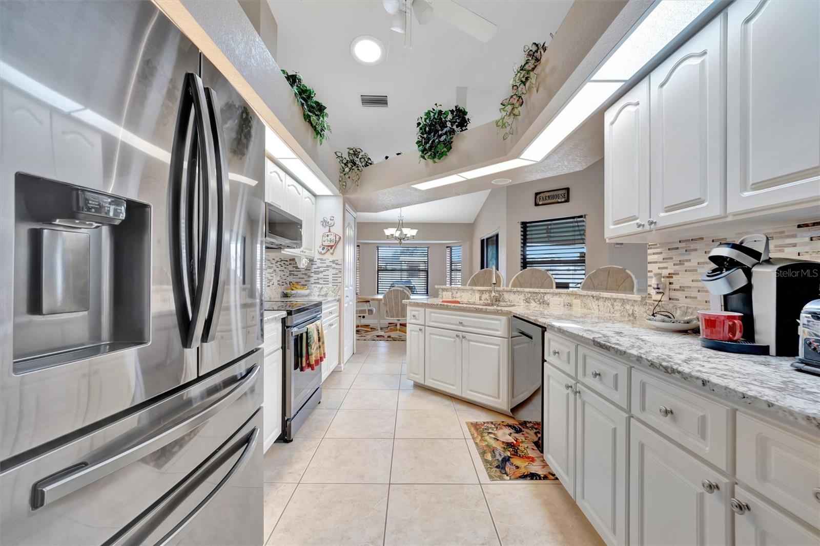 Image 33 of 60 For 23039 Worth Avenue