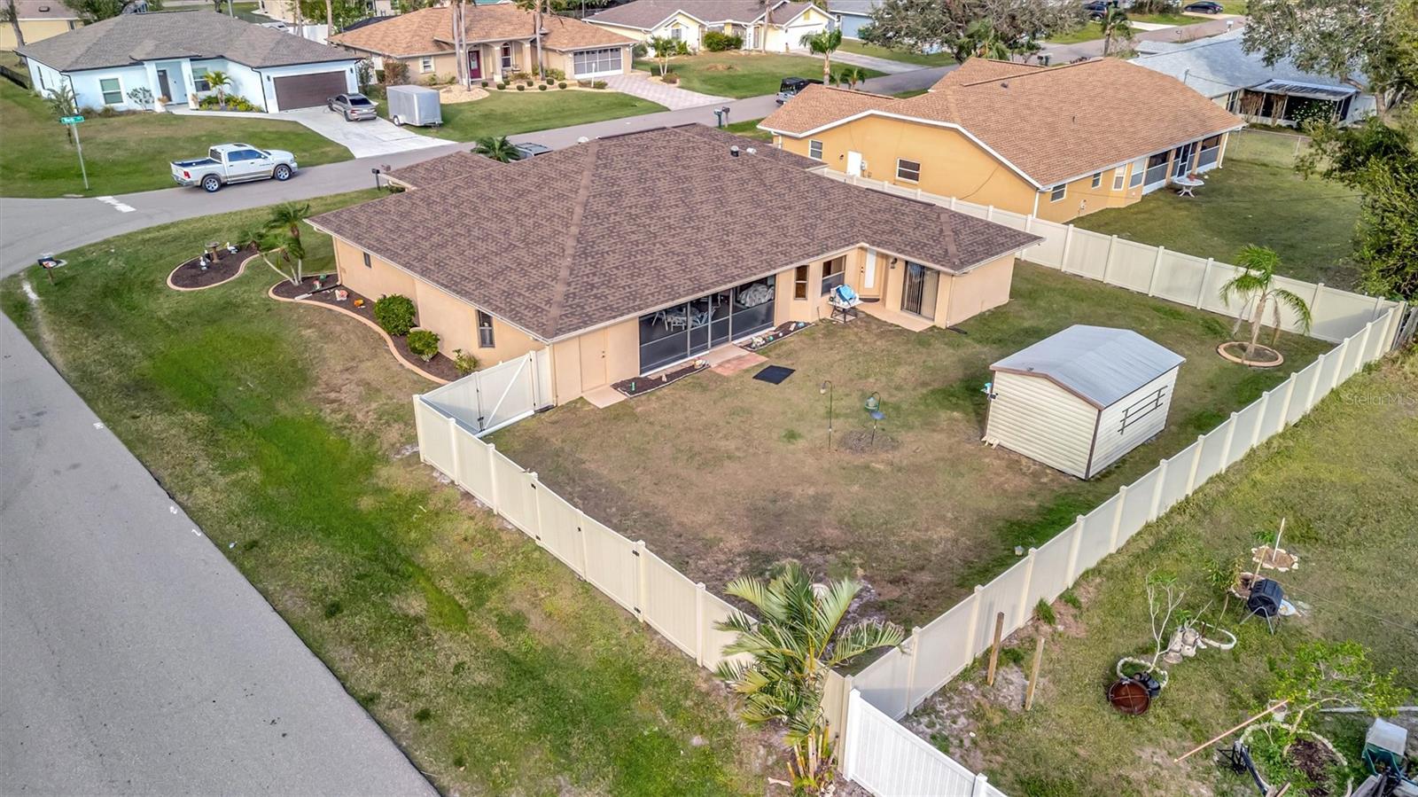 Image 4 of 60 For 23039 Worth Avenue