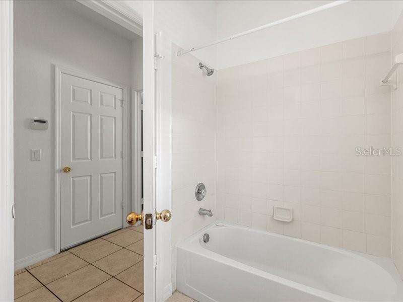 Image 15 of 25 For 1022 Coquina Lane