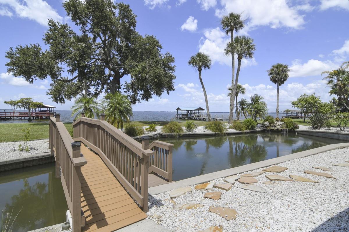 Image 13 of 40 For 8035 Lakeside Drive