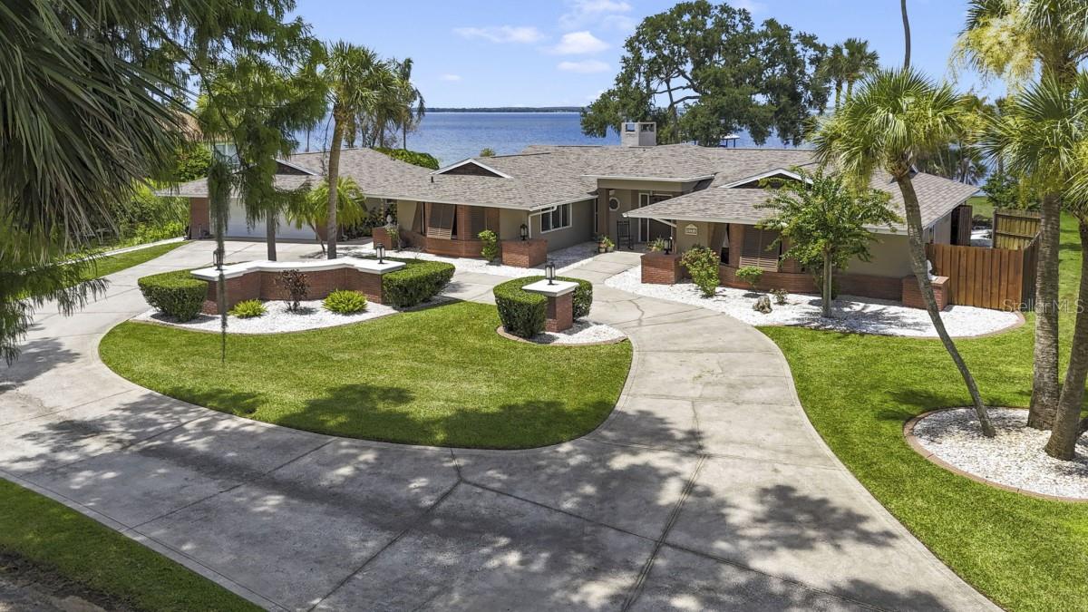 Image 2 of 40 For 8035 Lakeside Drive