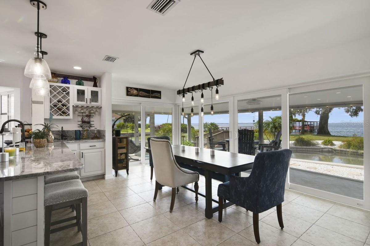 Image 21 of 40 For 8035 Lakeside Drive