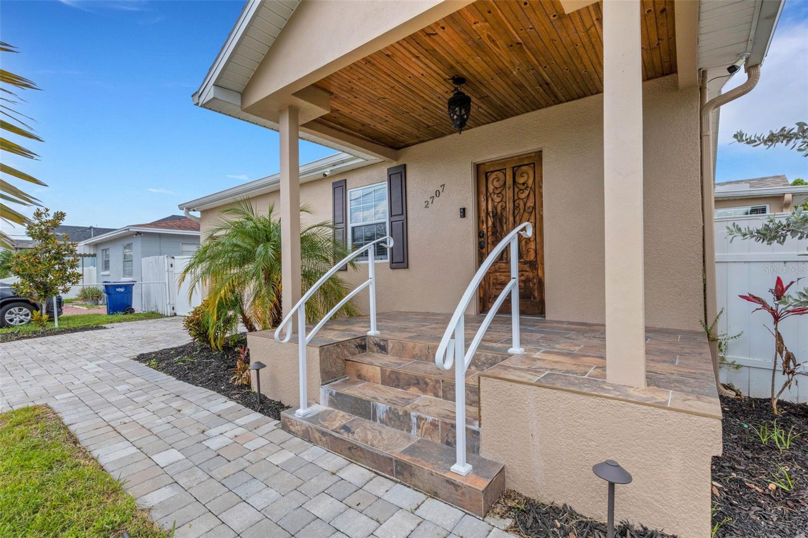 Image 11 of 62 For 2707 Leroy Street