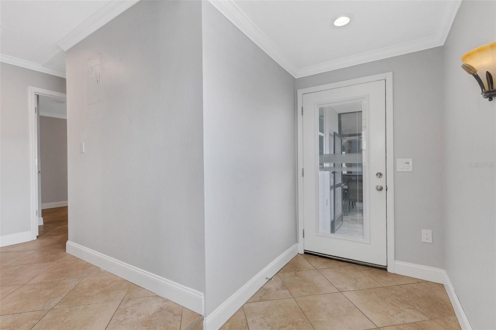 Image 42 of 62 For 2707 Leroy Street