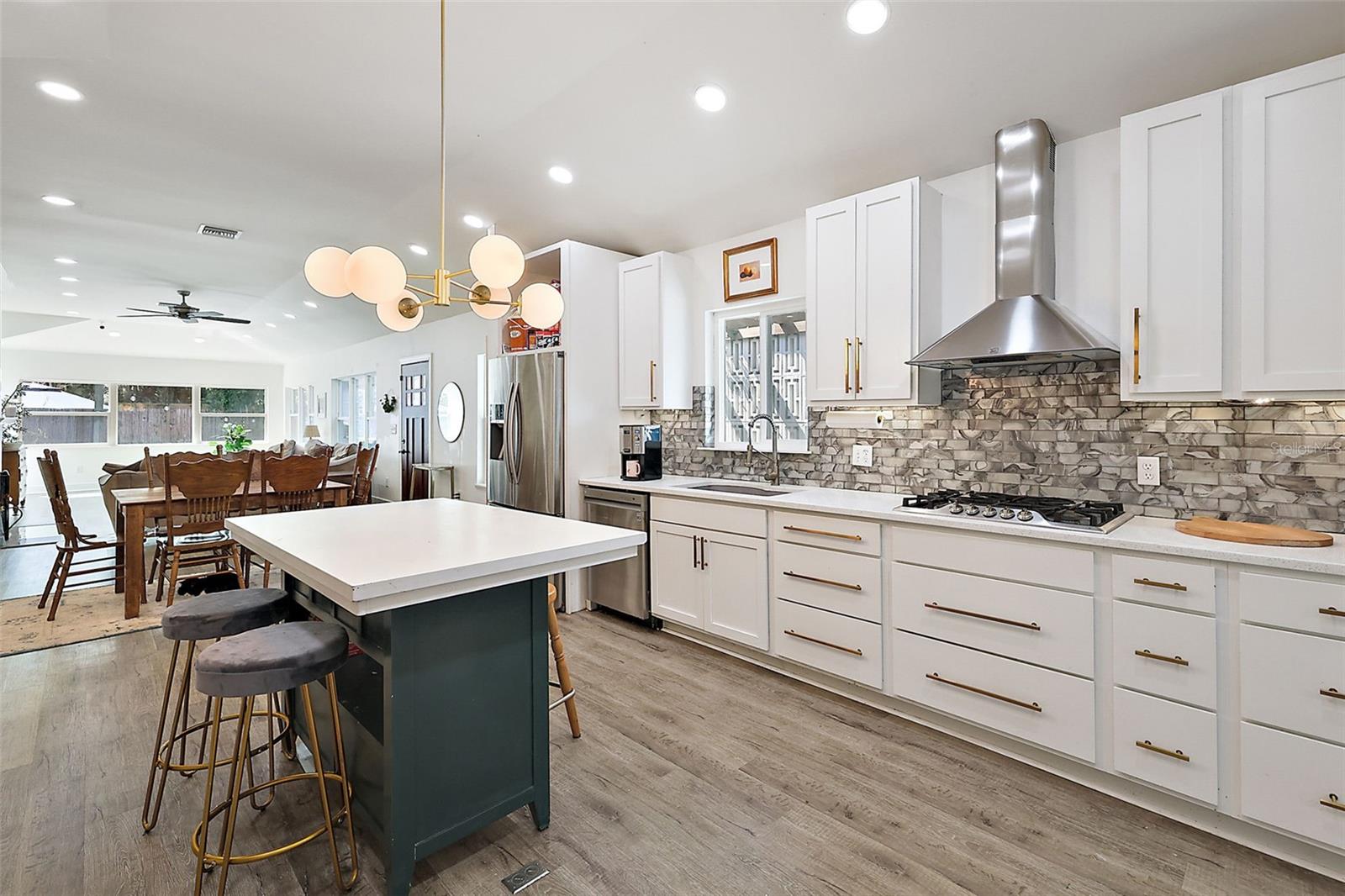 Image 11 of 31 For 1206 Sunshine Avenue