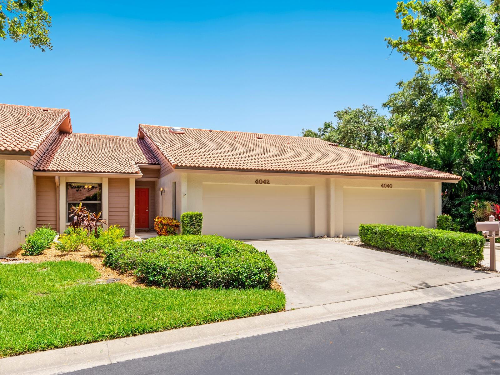 Image 2 of 45 For 4042 Wilshire Circle E 151
