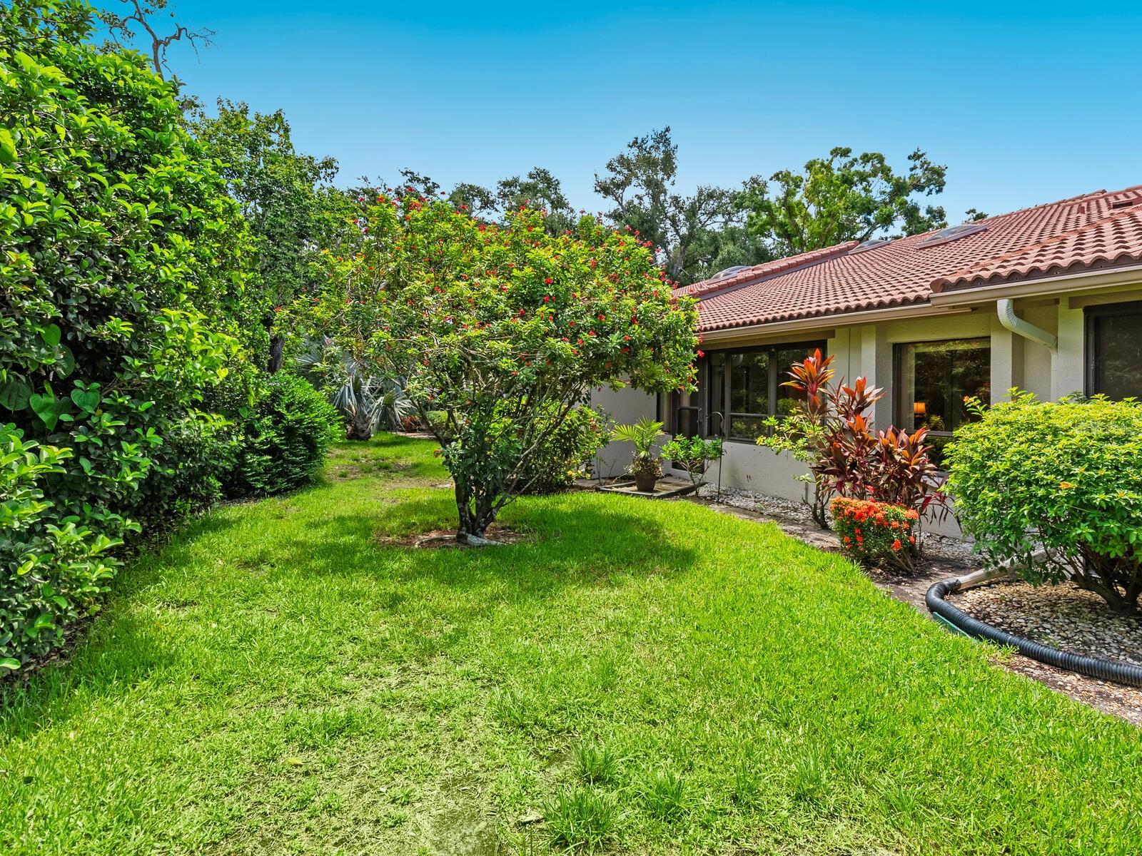 Image 31 of 45 For 4042 Wilshire Circle E 151